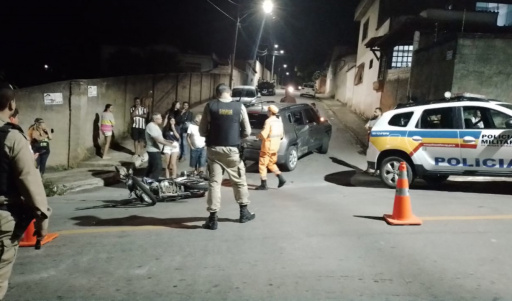 Grave acidente em Lavras entre Jeep Renegade e motocicleta deixa entregador ferido