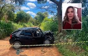 Mulher morre após bater em árvore em estrada rural de Boa Esperança